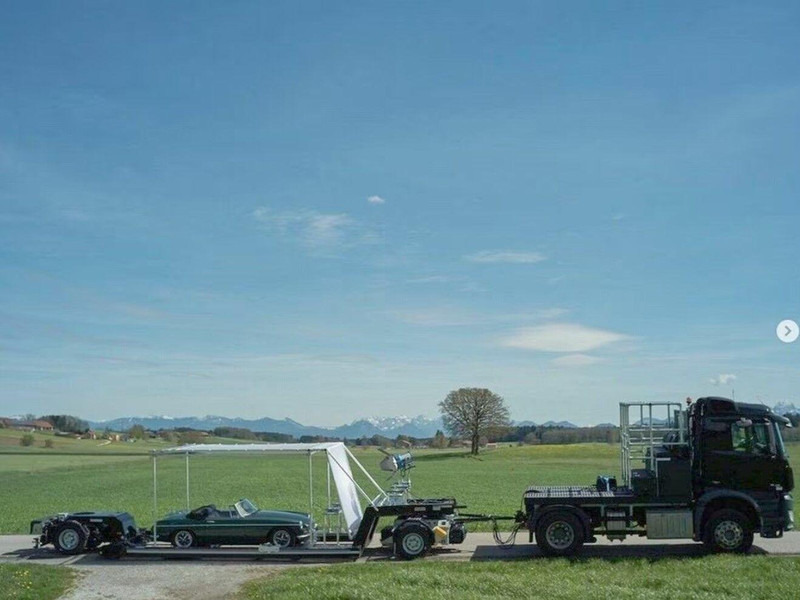 Mercedes-Benz Arocs 2143 Specialized for MOVIE production - Tractor unit: picture 4 Mercedes-Benz Arocs 2143 Specialized for MOVIE production - Tractor unit: picture 4