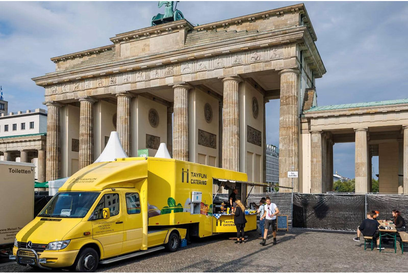 Mercedes-Benz Sprinter 416 - Tractor unit: picture 1 Mercedes-Benz Sprinter 416 - Tractor unit: picture 1