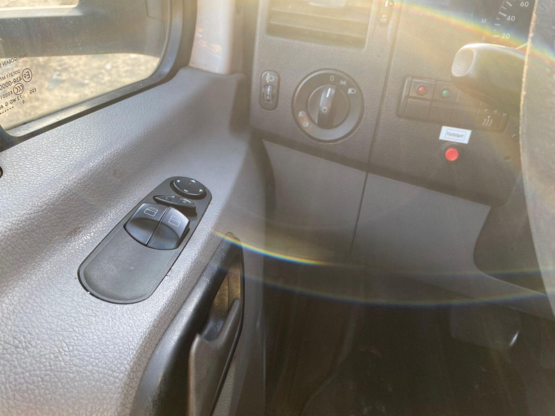 Tractor unit Mercedes-Benz Sprinter 515 - BE Mini Trekker - SZM - 3.5t: picture 16 Tractor unit Mercedes-Benz Sprinter 515 - BE Mini Trekker - SZM - 3.5t: picture 16