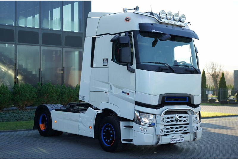 Renault T 520 / RETARDER / SKÓRY / LIMITED / TEAM ALPINE 52/99 - Tractor unit: picture 4 Renault T 520 / RETARDER / SKÓRY / LIMITED / TEAM ALPINE 52/99 - Tractor unit: picture 4