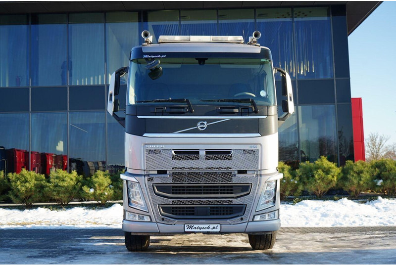 Volvo FH 460 / HYDRAULIKA / NISKA KABINA / I-SHIFT / - Tractor unit: picture 3 Volvo FH 460 / HYDRAULIKA / NISKA KABINA / I-SHIFT / - Tractor unit: picture 3