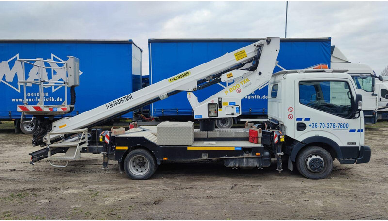 Nissan Cabstar 2,5 tdi - Palfinger P200 TXE - 20m - Truck, Crane truck: picture 5 Nissan Cabstar 2,5 tdi - Palfinger P200 TXE - 20m - Truck, Crane truck: picture 5