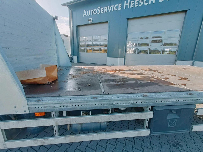 Autotransporter truck Volvo FL210 - Platform truck: picture 15