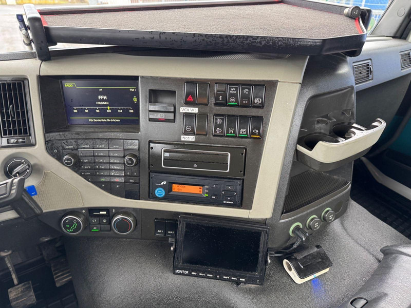 Leasing of Volvo FM 460 6x2 Meiller Hook lift Volvo FM 460 6x2 Meiller Hook lift: picture 17 Leasing of Volvo FM 460 6x2 Meiller Hook lift Volvo FM 460 6x2 Meiller Hook lift: picture 17