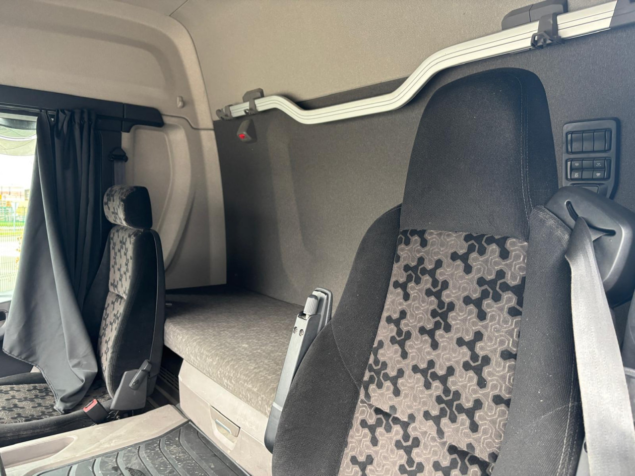 SCANIA G 410 A4x2NA - Tractor unit: picture 2 SCANIA G 410 A4x2NA - Tractor unit: picture 2