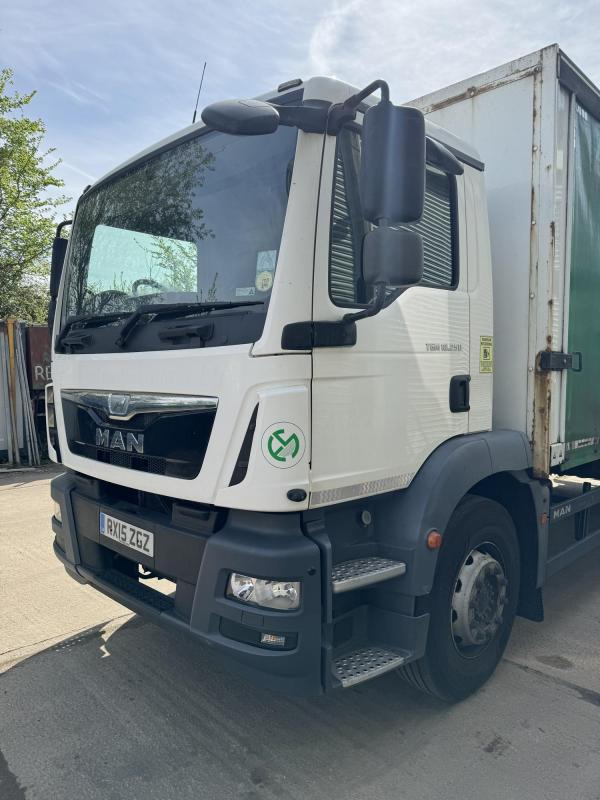 M.A.N TGM 18-250 Curtainsider - Curtainsider truck: picture 2 M.A.N TGM 18-250 Curtainsider - Curtainsider truck: picture 2