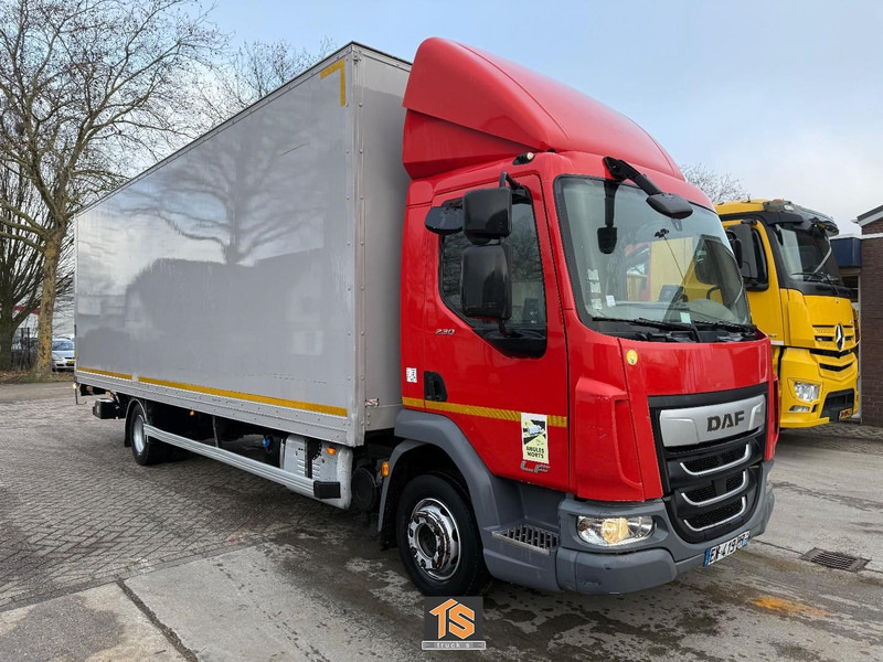 DAF FA LF 230 12 TON - APK/TUV 01/2027 - LADEBORDWAND - TOP TRUCK! - Box truck: picture 3 DAF FA LF 230 12 TON - APK/TUV 01/2027 - LADEBORDWAND - TOP TRUCK! - Box truck: picture 3