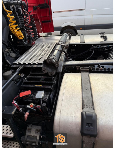 MAN TGX 18.460 - MOTOR PROBLEM - Tractor unit: picture 3 MAN TGX 18.460 - MOTOR PROBLEM - Tractor unit: picture 3