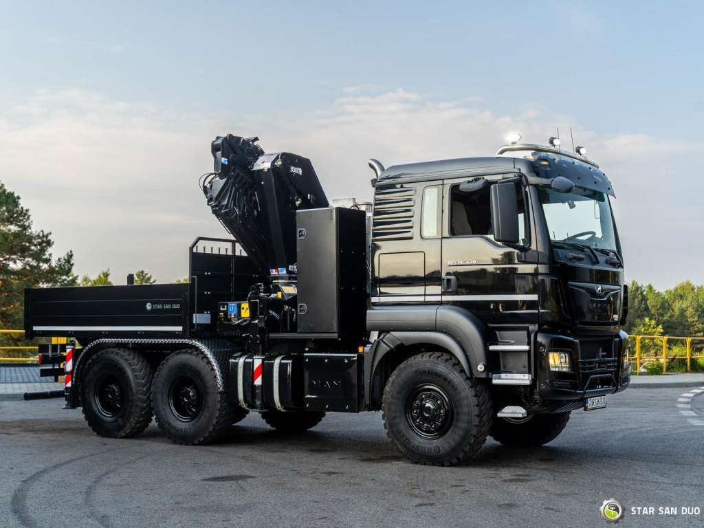 Crane truck MAN  TGS 26.420 6x6 HMF 3000 K6 Fly Jib Crane Basket: picture 8