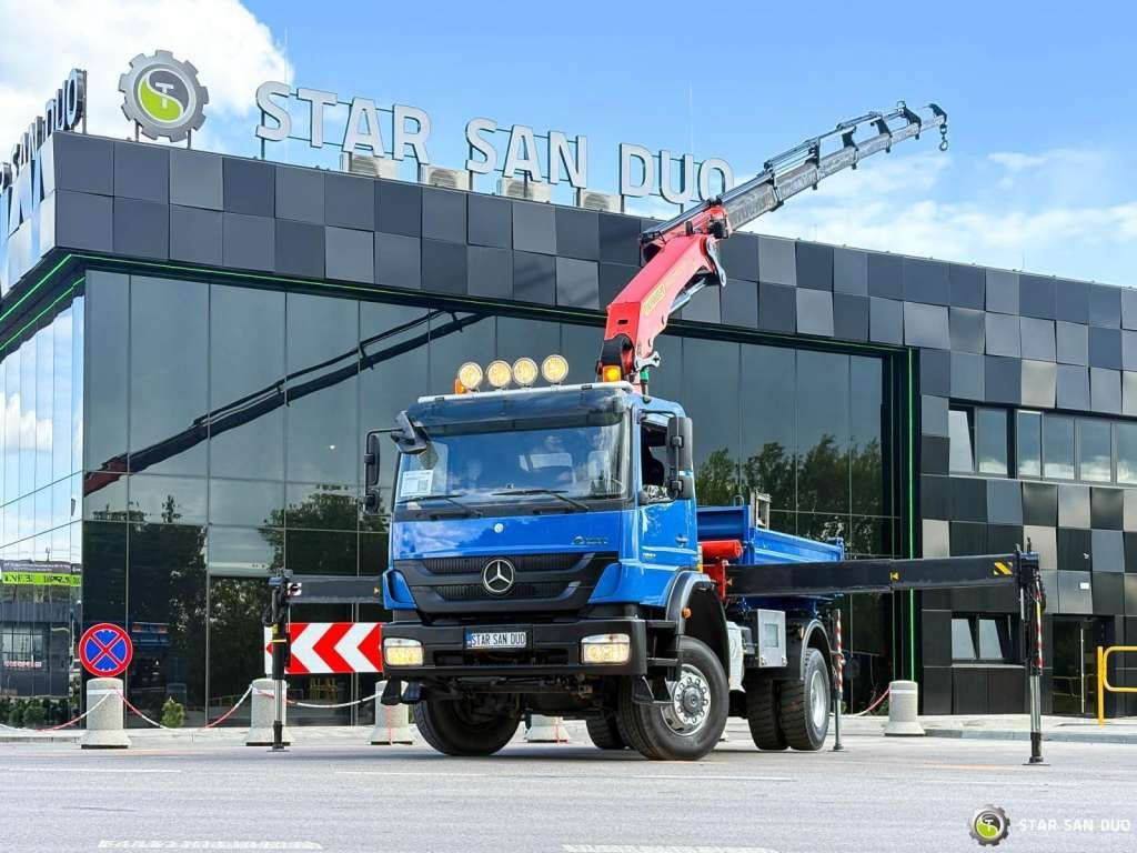 Mercedes-Benz AXOR 1833 4x4 Palfinger PK 22002 EH Crane Winch - Crane truck: picture 1 Mercedes-Benz AXOR 1833 4x4 Palfinger PK 22002 EH Crane Winch - Crane truck: picture 1