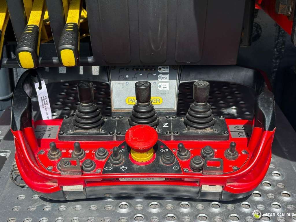 Crane truck Mercedes-Benz  AXOR 1833 4x4 Palfinger PK 22002 EH Crane Winch: picture 28
