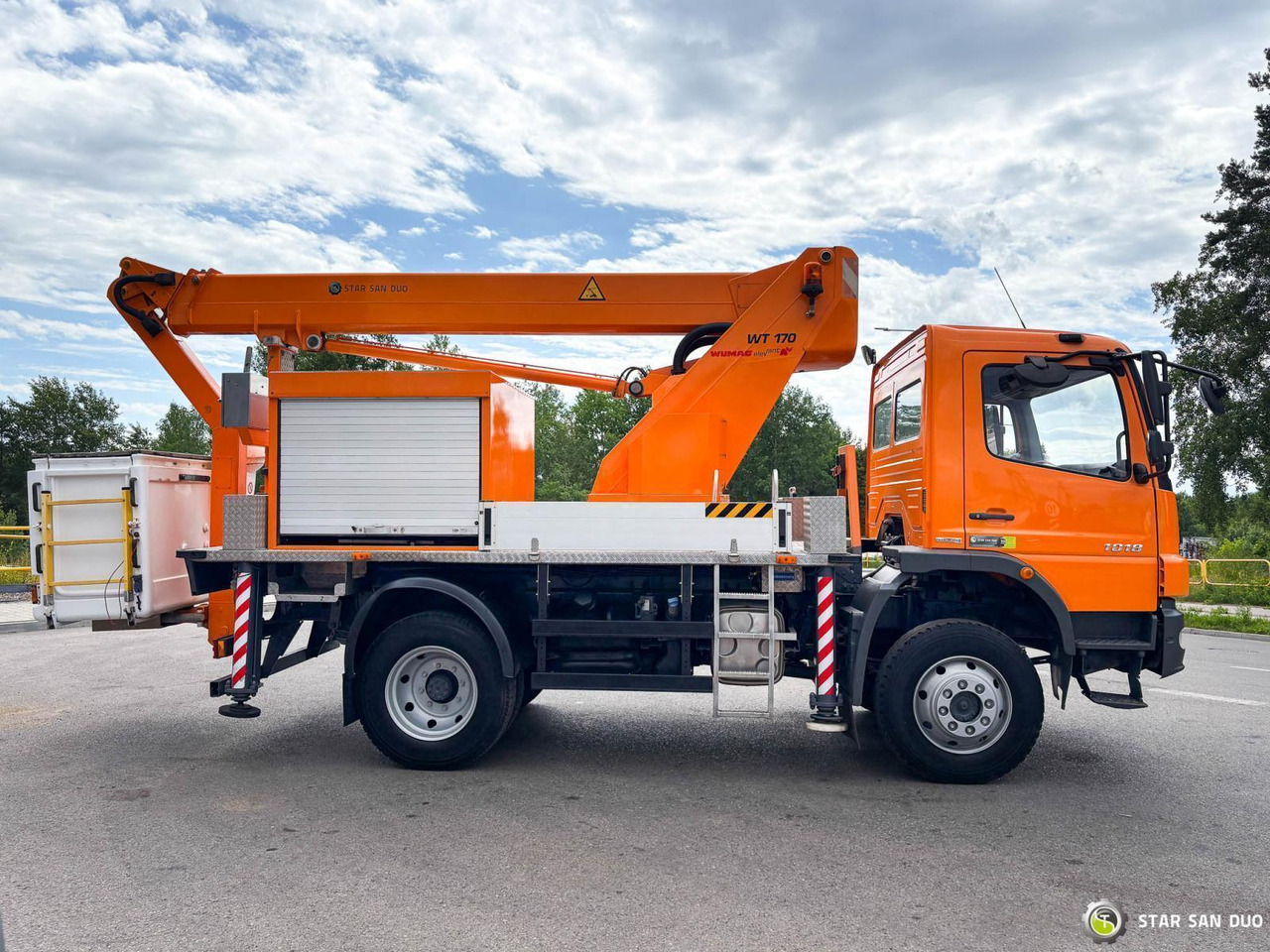 - Truck mounted aerial platform: picture 4 - Truck mounted aerial platform: picture 4
