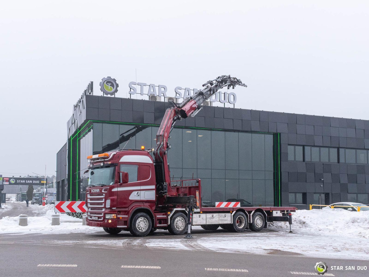 - Crane truck: picture 5 - Crane truck: picture 5