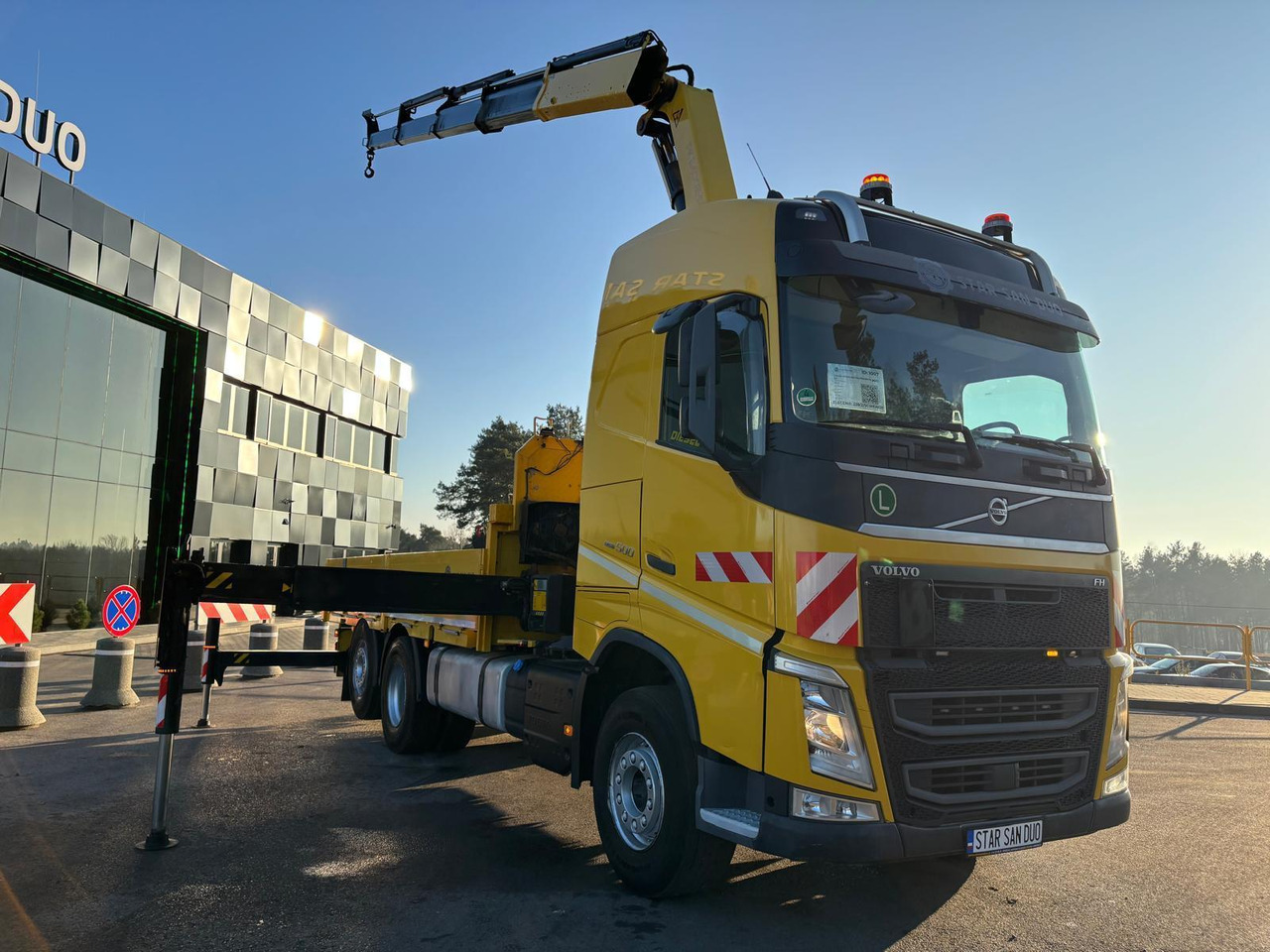 - Crane truck: picture 3 - Crane truck: picture 3