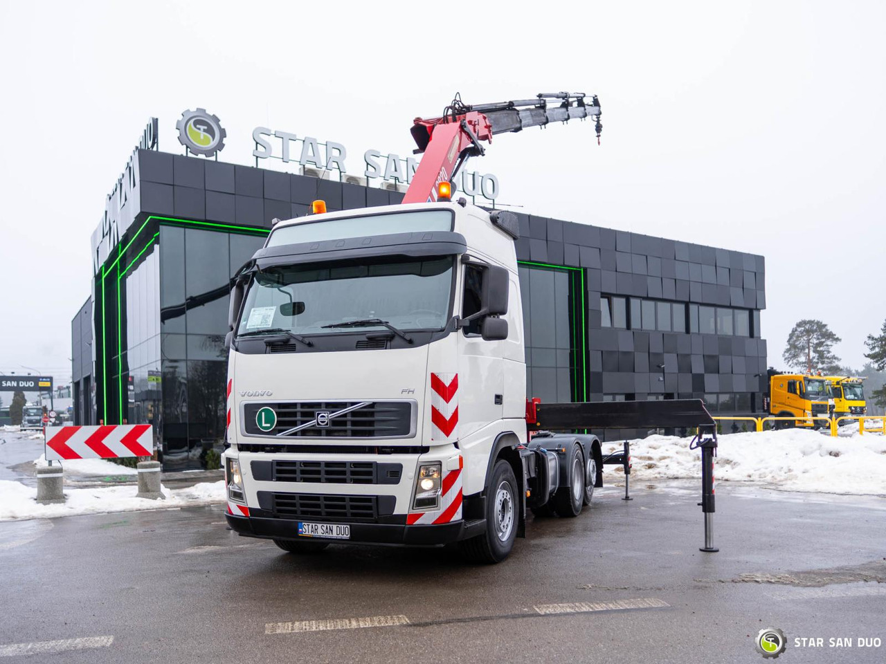 - Crane truck: picture 3 - Crane truck: picture 3