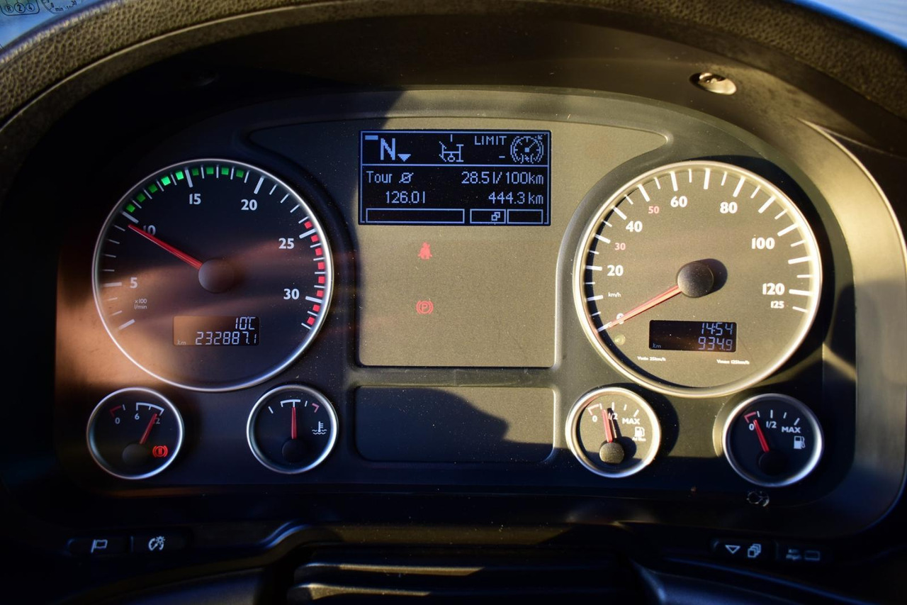 Crane truck : picture 19