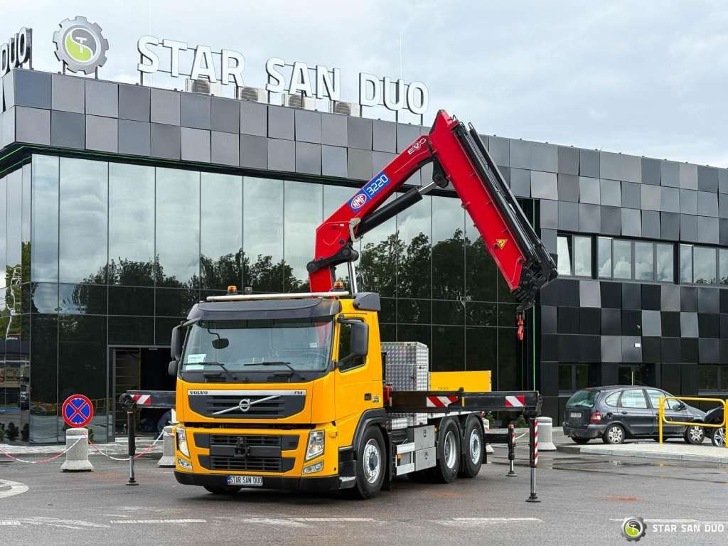 Volvo FM 460 6x4x4 HMF 3220 Crane HDS - Crane truck: picture 3 Volvo FM 460 6x4x4 HMF 3220 Crane HDS - Crane truck: picture 3