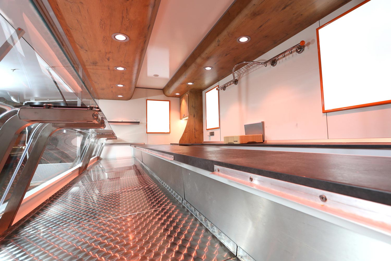 Wochenmarktmobil BORCO HÖHNS - Vending truck: picture 3 Wochenmarktmobil BORCO HÖHNS - Vending truck: picture 3