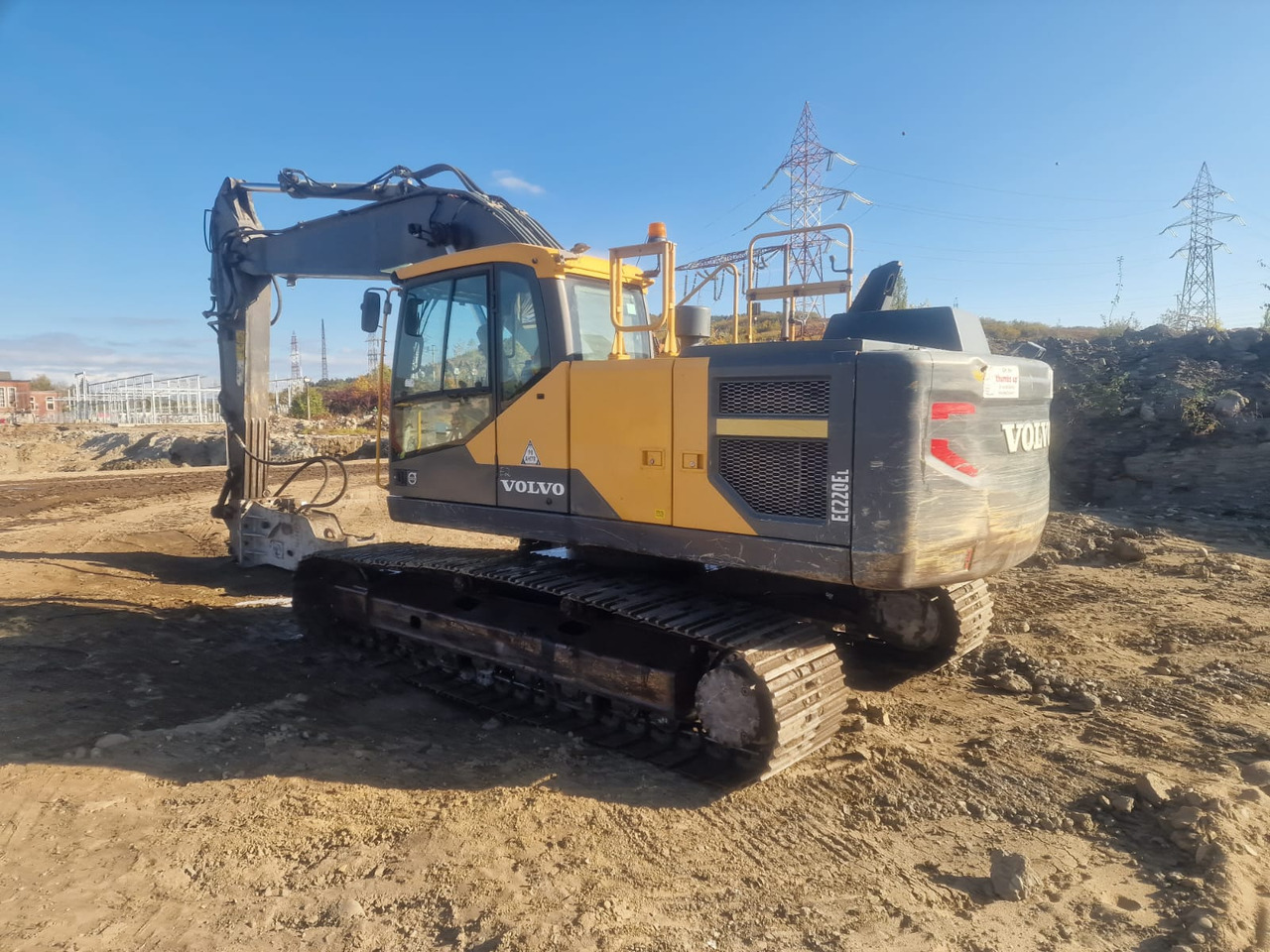 VOLVO EC220 E - Excavator: picture 3 VOLVO EC220 E - Excavator: picture 3