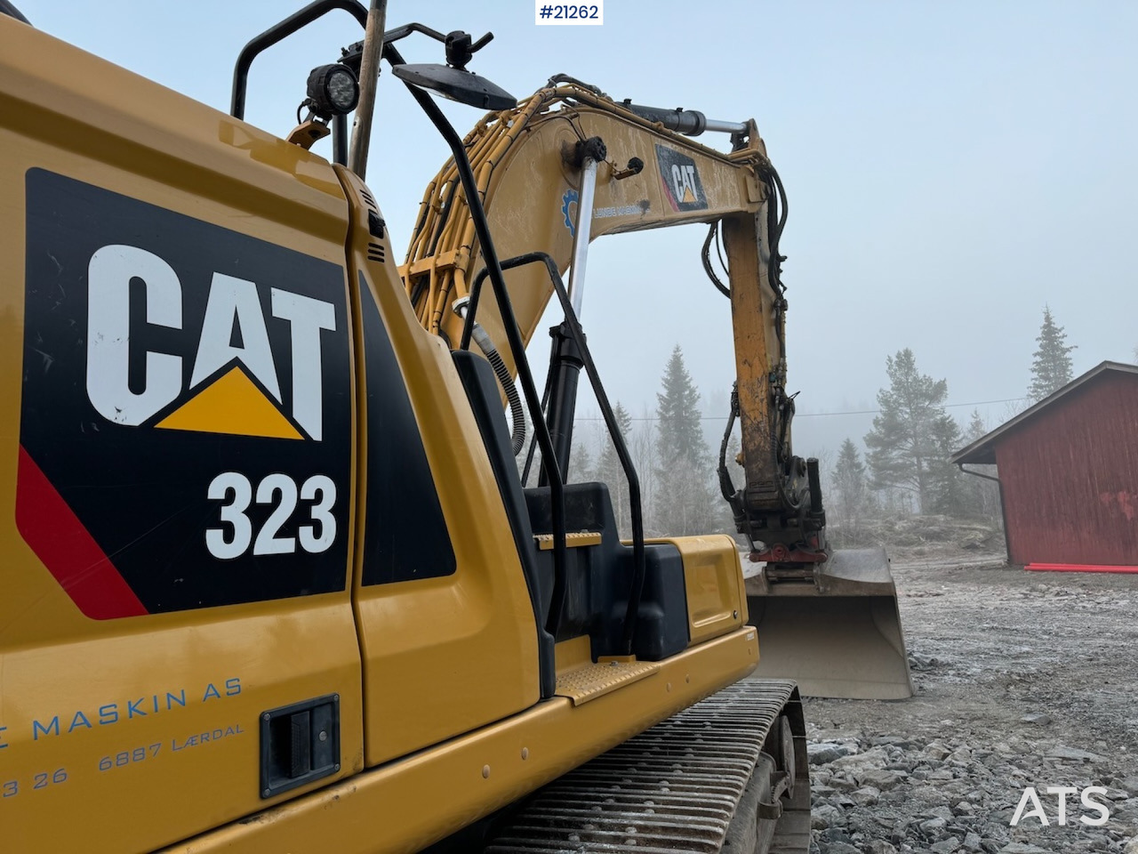 Crawler excavator Caterpillar 323: picture 11