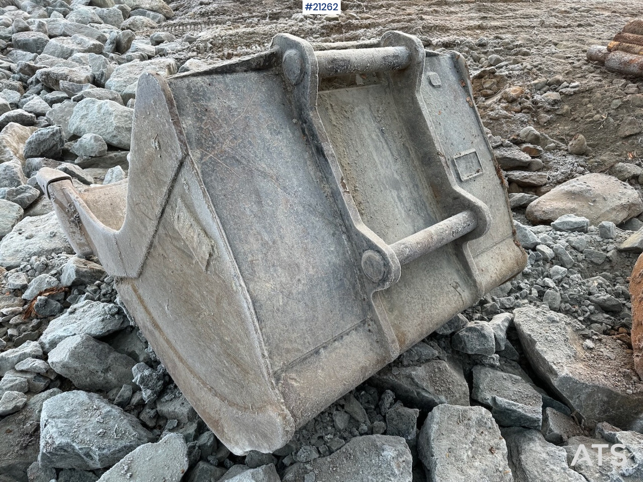 Crawler excavator Caterpillar 323: picture 46