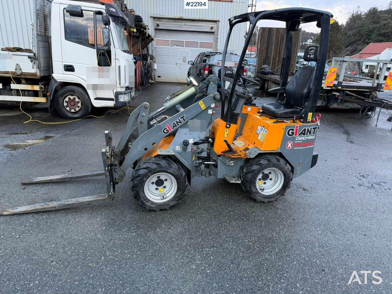 Giant D204SW hjullaster m/ skuffe og pallegafler - Wheel loader: picture 1 Giant D204SW hjullaster m/ skuffe og pallegafler - Wheel loader: picture 1