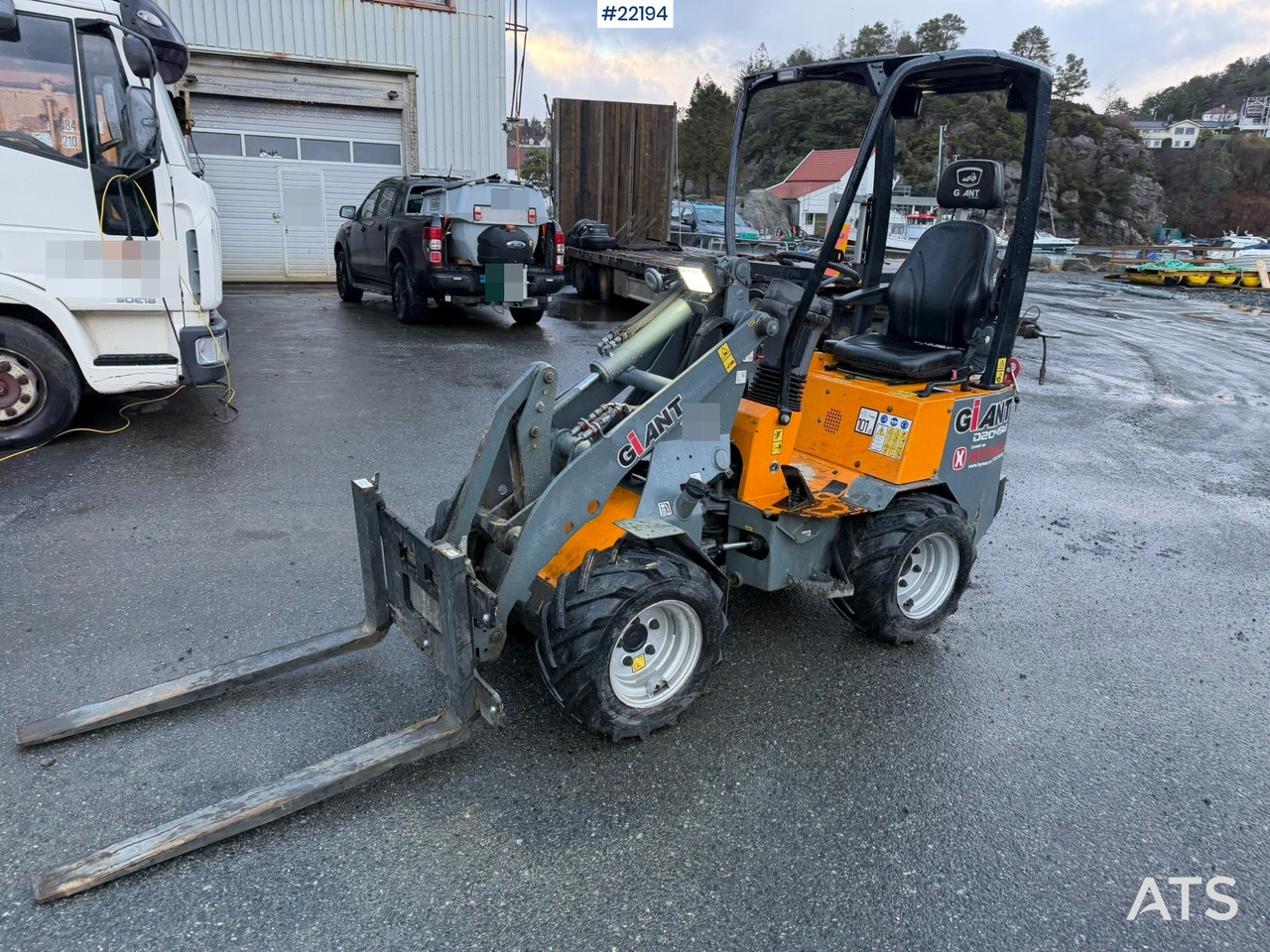 Giant D204SW hjullaster m/ skuffe og pallegafler - Wheel loader: picture 2 Giant D204SW hjullaster m/ skuffe og pallegafler - Wheel loader: picture 2