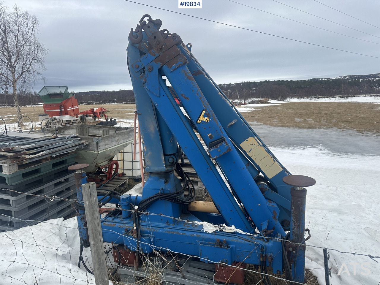HMF rear-mounted 10 t/m crane - Loader crane: picture 3 HMF rear-mounted 10 t/m crane - Loader crane: picture 3
