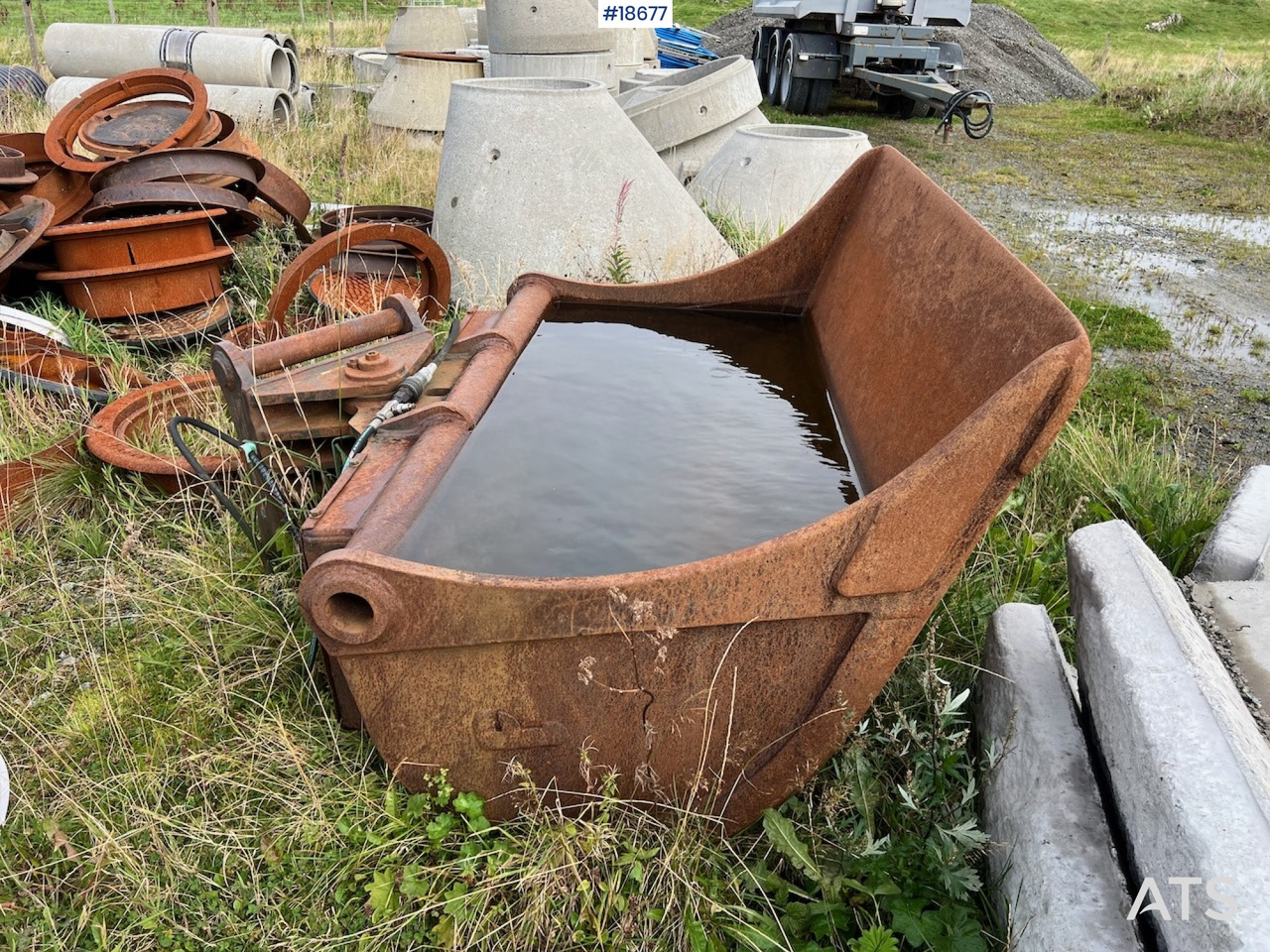 Hydr. pusseskuffe Hydr. pusseskuffe - Excavator bucket for Construction machinery: picture 5 Hydr. pusseskuffe Hydr. pusseskuffe - Excavator bucket for Construction machinery: picture 5