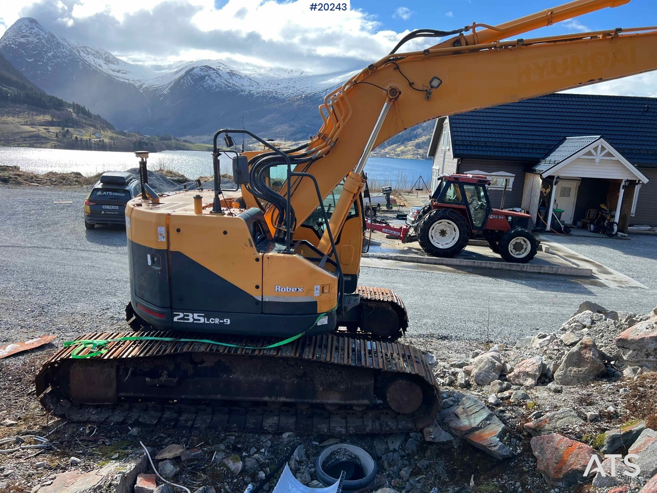 Hyundai Robex 235LCR-9 - Excavator: picture 4 Hyundai Robex 235LCR-9 - Excavator: picture 4