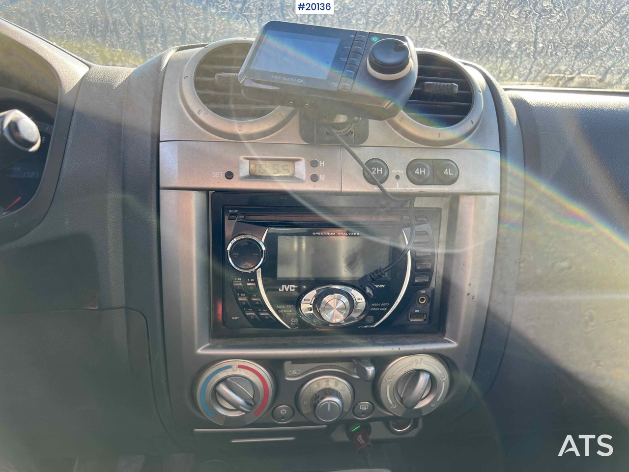 Pickup truck Isuzu dmax: picture 33