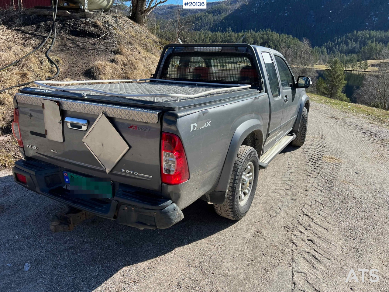 Pickup truck Isuzu dmax: picture 21