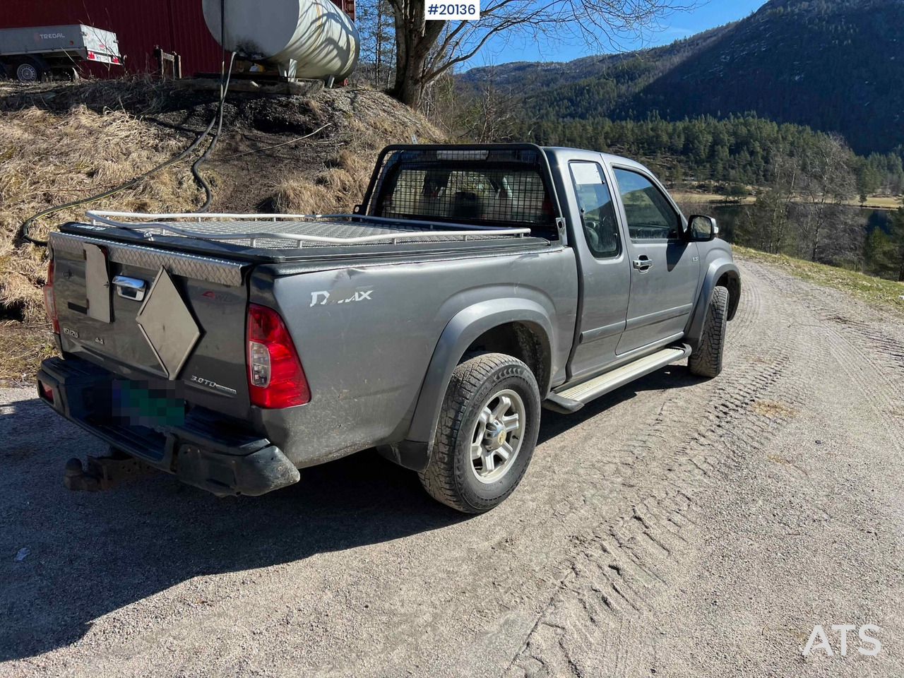 Pickup truck Isuzu dmax: picture 10