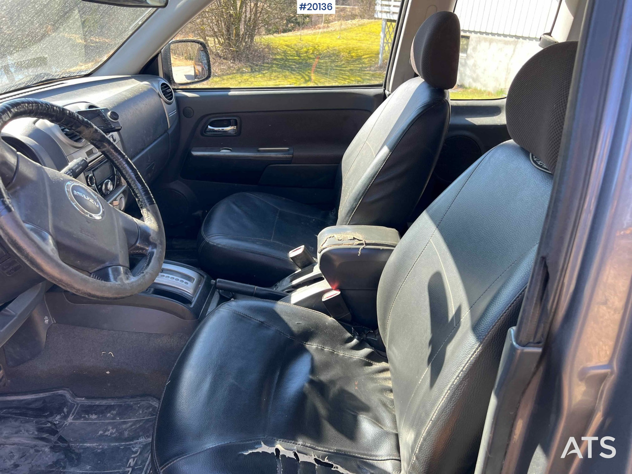 Pickup truck Isuzu dmax: picture 29