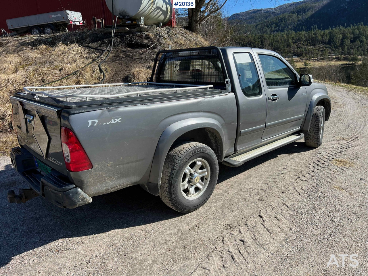 Pickup truck Isuzu dmax: picture 19