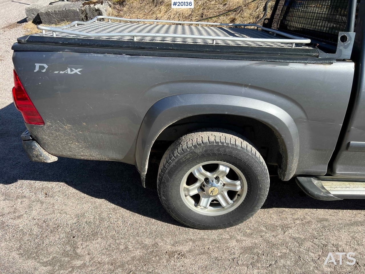 Pickup truck Isuzu dmax: picture 25