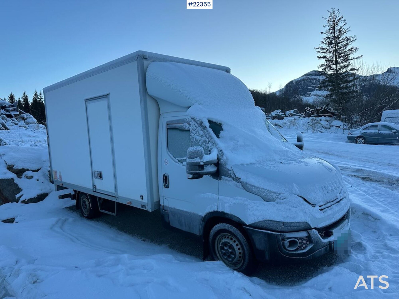 Iveco Daily skapbil m/ lift og 2 sett dekk – Blir EU-godkjent før salg - Box truck: picture 1 Iveco Daily skapbil m/ lift og 2 sett dekk – Blir EU-godkjent før salg - Box truck: picture 1
