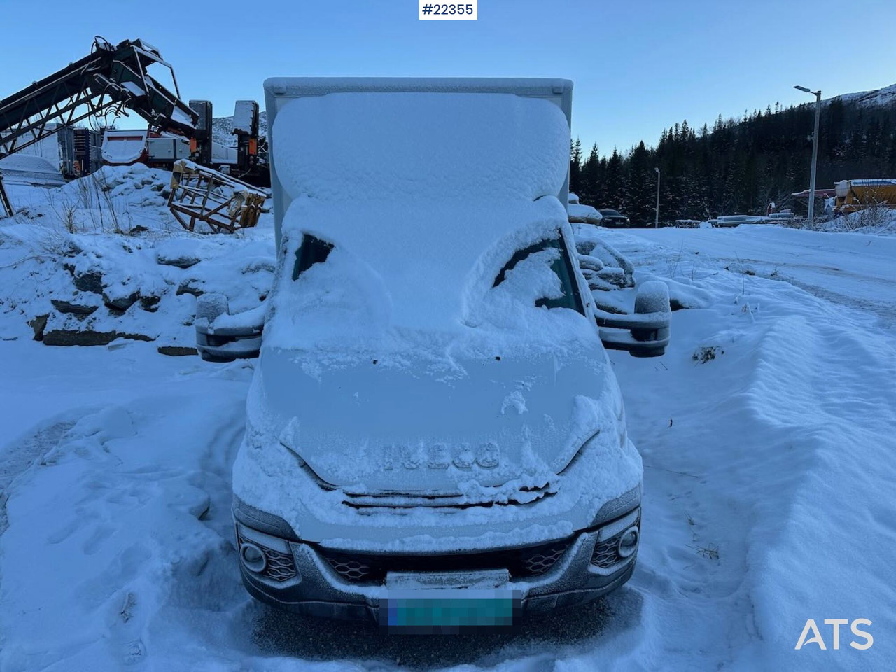 Iveco Daily skapbil m/ lift og 2 sett dekk – Blir EU-godkjent før salg - Box truck: picture 2 Iveco Daily skapbil m/ lift og 2 sett dekk – Blir EU-godkjent før salg - Box truck: picture 2