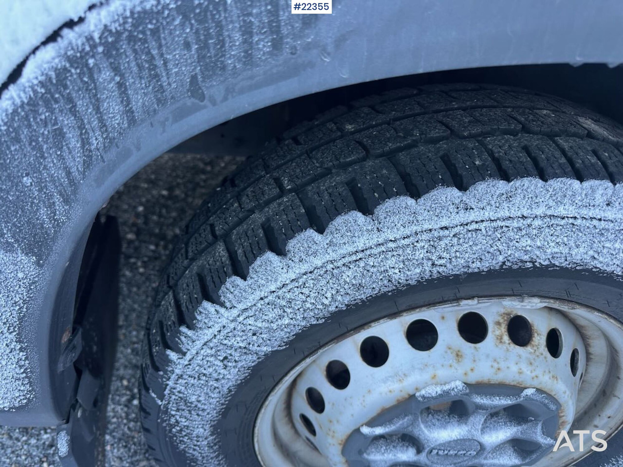 Iveco Daily skapbil m/ lift og 2 sett dekk – Blir EU-godkjent før salg - Box truck: picture 5 Iveco Daily skapbil m/ lift og 2 sett dekk – Blir EU-godkjent før salg - Box truck: picture 5