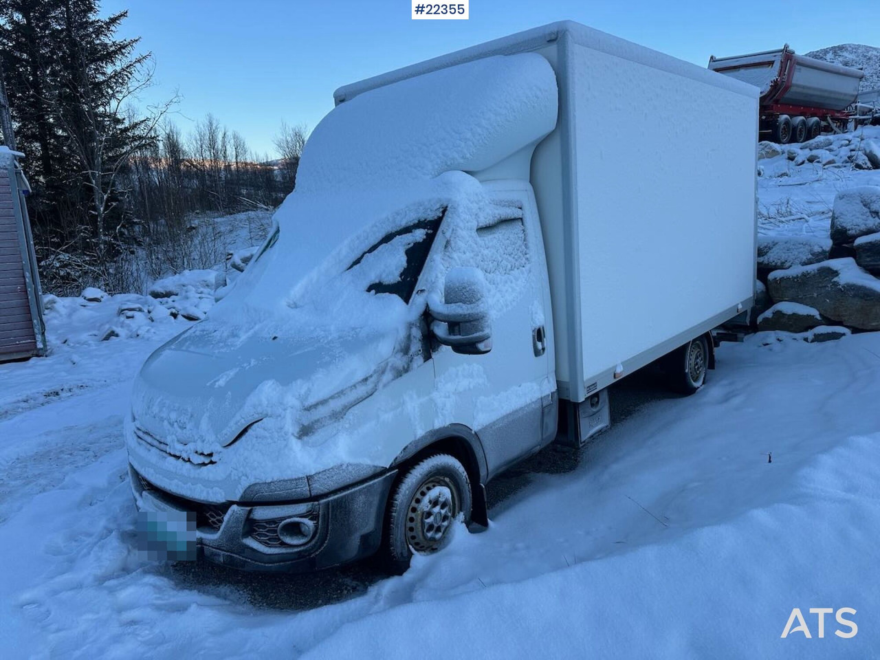 Iveco Daily skapbil m/ lift og 2 sett dekk – Blir EU-godkjent før salg - Box truck: picture 4 Iveco Daily skapbil m/ lift og 2 sett dekk – Blir EU-godkjent før salg - Box truck: picture 4