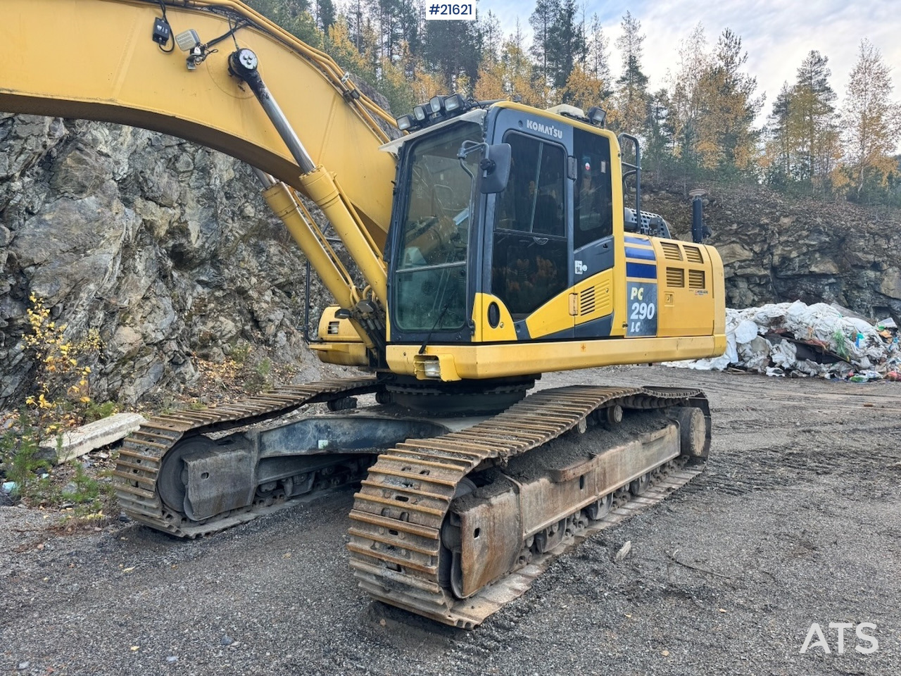 Crawler excavator Komatsu Komatsu PC290LC-10 m/ Rototilt, 2 skuffer og GPS. Nytt understell!: picture 10 Crawler excavator Komatsu Komatsu PC290LC-10 m/ Rototilt, 2 skuffer og GPS. Nytt understell!: picture 10