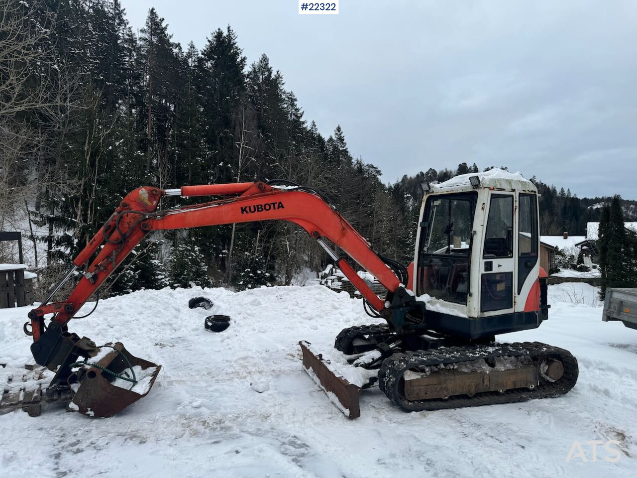 Kubota 2002 Kubota KX161-2 Beltegraver med hydraulisk pusseskuffe - Crawler excavator: picture 2 Kubota 2002 Kubota KX161-2 Beltegraver med hydraulisk pusseskuffe - Crawler excavator: picture 2