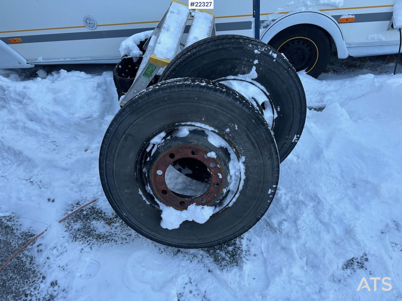 Crane truck MAN 14 224 LC kranbil m / 7 t/m kran og to sett dekk. Lav km stand. SE VIDEO: picture 48