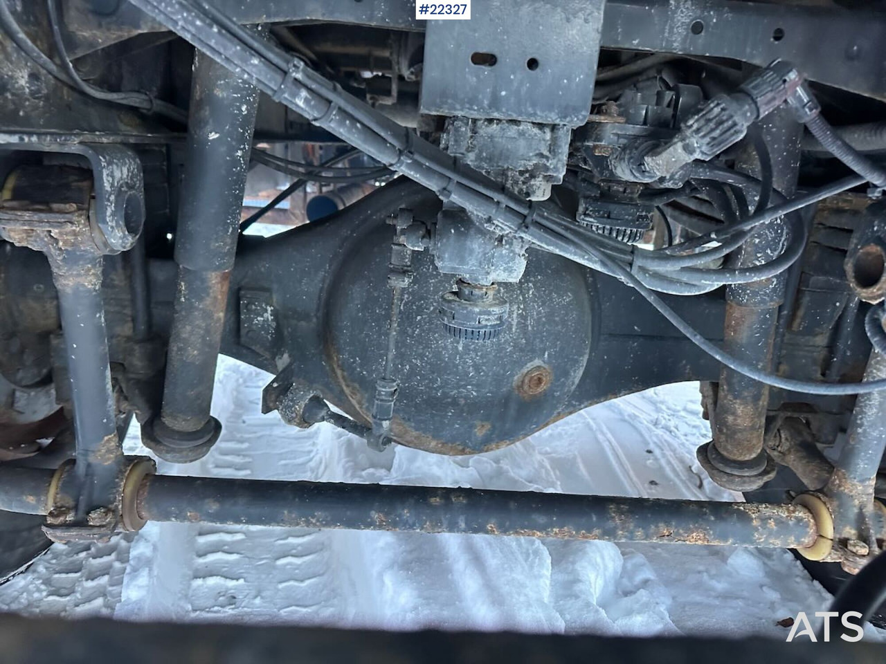 Crane truck MAN 14 224 LC kranbil m / 7 t/m kran og to sett dekk. Lav km stand. SE VIDEO: picture 15