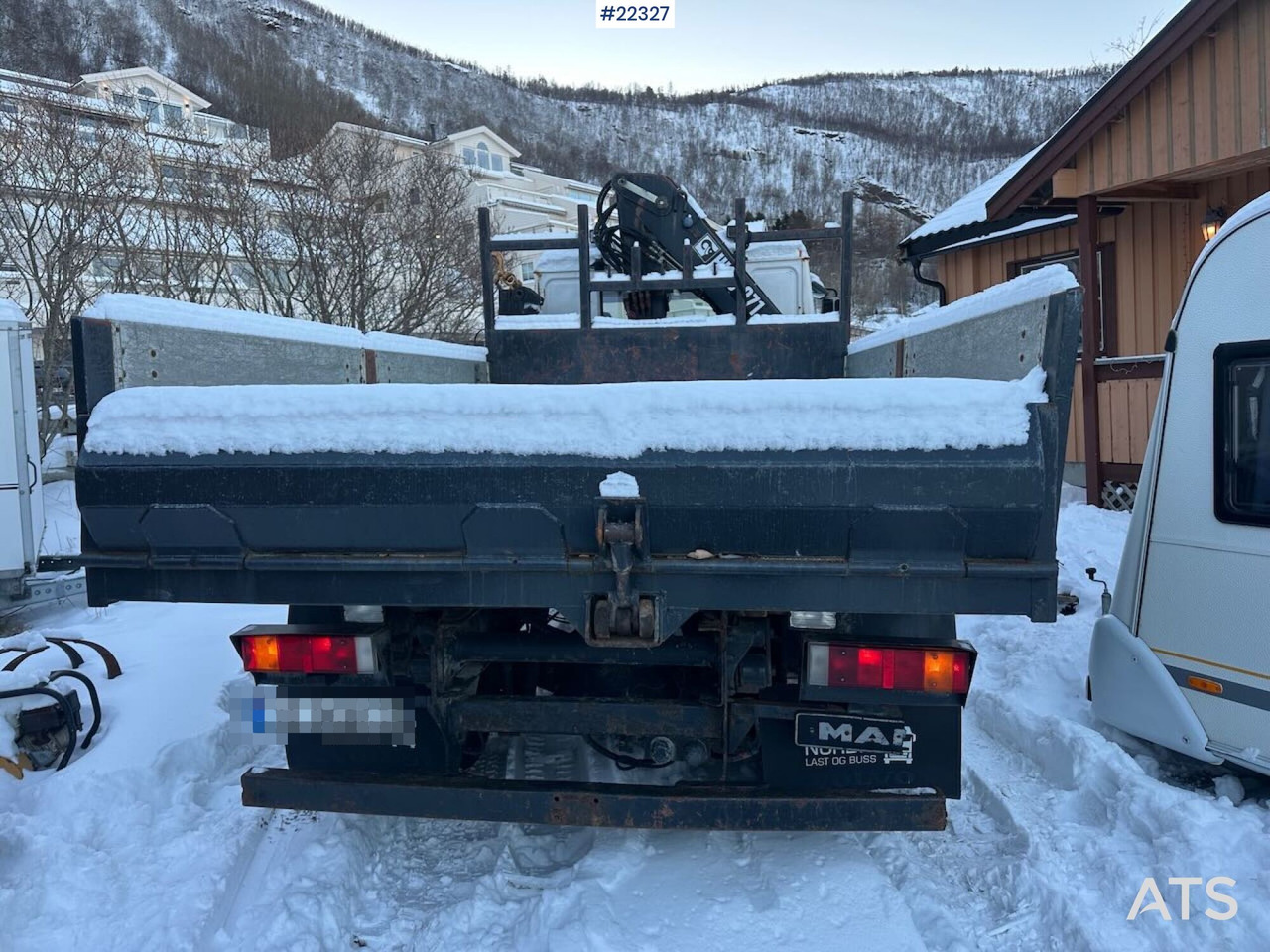 Crane truck MAN 14 224 LC kranbil m / 7 t/m kran og to sett dekk. Lav km stand. SE VIDEO: picture 12