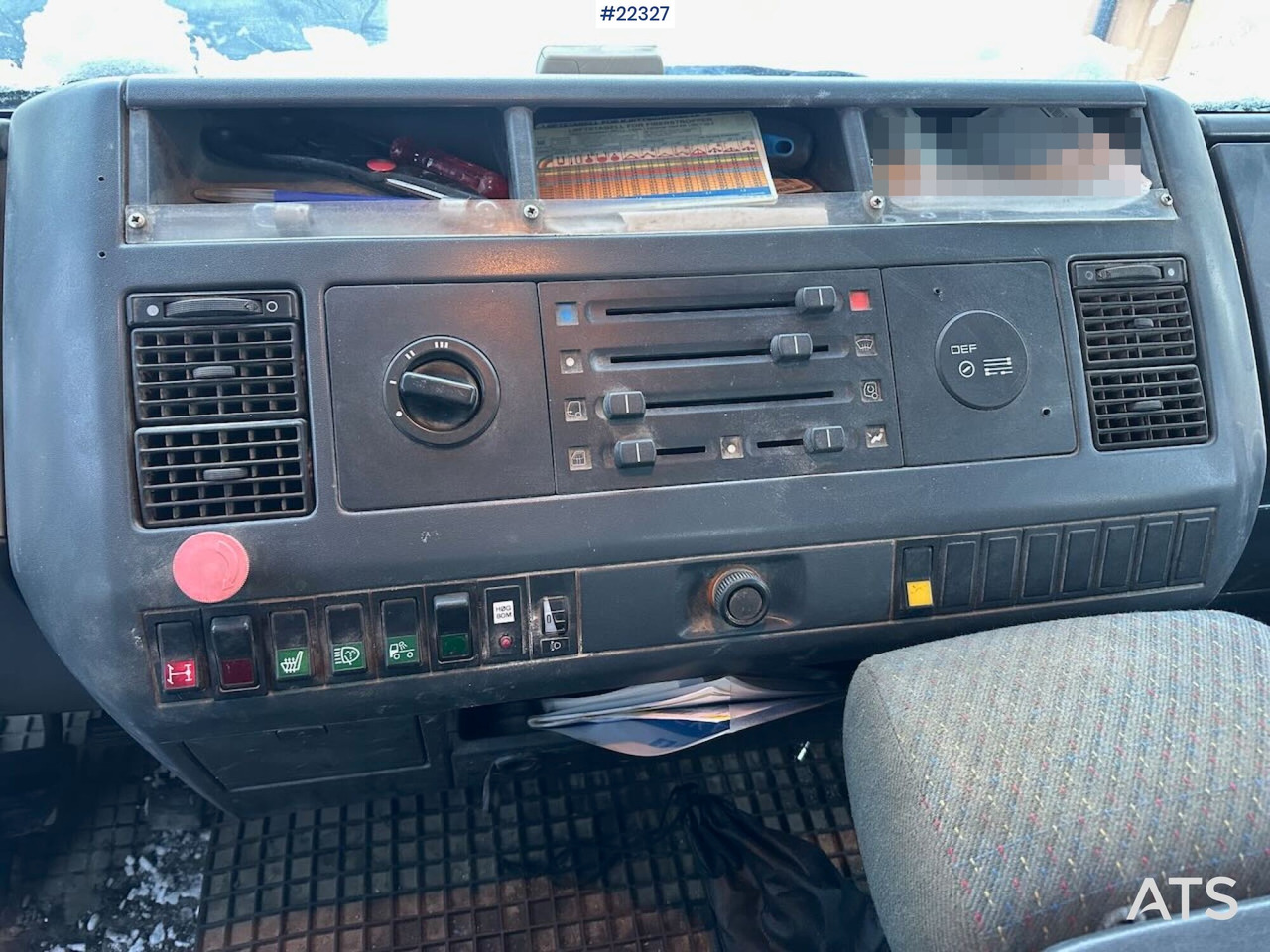 Crane truck MAN 14 224 LC kranbil m / 7 t/m kran og to sett dekk. Lav km stand. SE VIDEO: picture 44