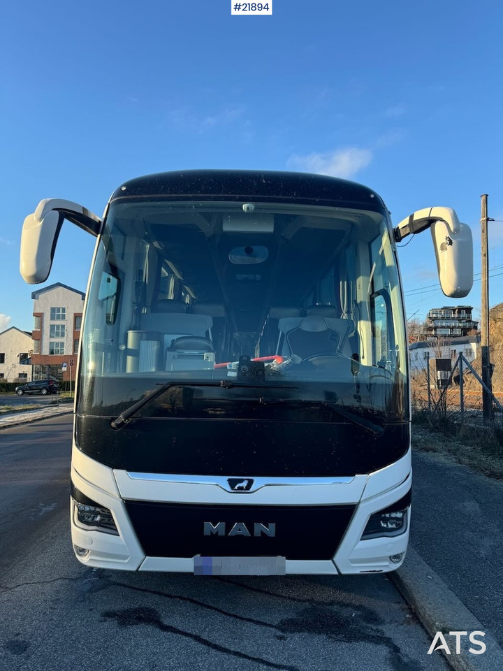 MAN Lion´s Coach 6x2 Turbuss. 63 seter. SE VIDEO - Coach: picture 2 MAN Lion´s Coach 6x2 Turbuss. 63 seter. SE VIDEO - Coach: picture 2