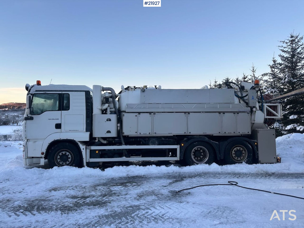 MAN TGA 26.430 6x2 sug-/spylebil m/ Maskoflex påbygg. SE VIDEO. - Vacuum truck: picture 3 MAN TGA 26.430 6x2 sug-/spylebil m/ Maskoflex påbygg. SE VIDEO. - Vacuum truck: picture 3