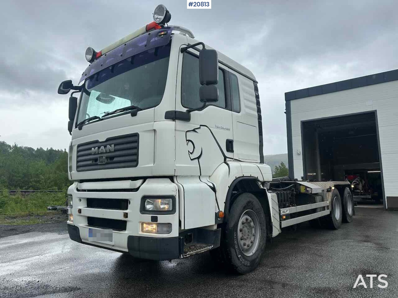 MAN TGA 26.480 - Hook lift truck: picture 1 MAN TGA 26.480 - Hook lift truck: picture 1