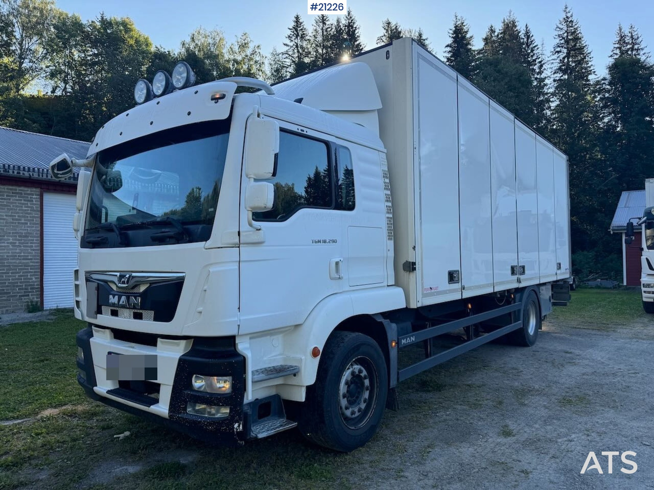 MAN TGM - Box truck: picture 1 MAN TGM - Box truck: picture 1